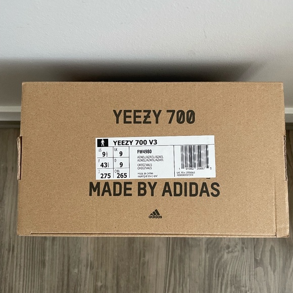 Adidas Yeezy 700 V3 "Azael" - Size 9 - Picture 5 of 5